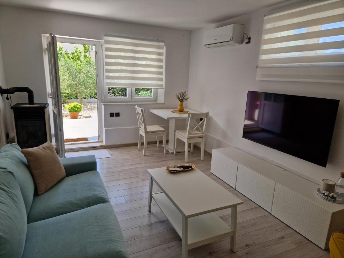 Apartman Jurjevic Krk Town Exterior photo